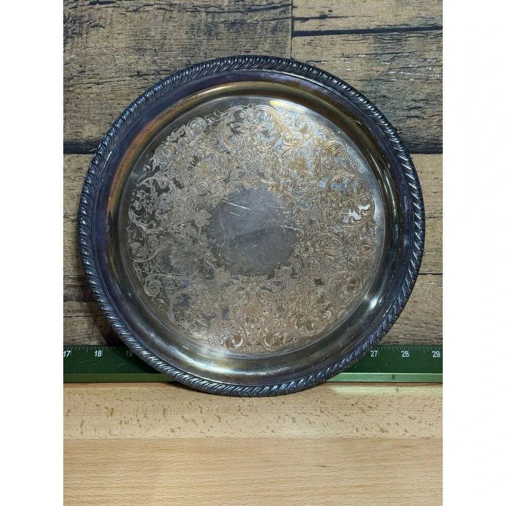 Vintage Wm Rogers Silverplate #870 Round Serving Tray 10” Patina